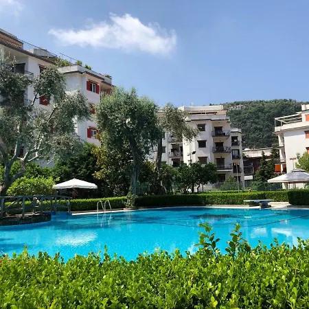 Lägenhet Casa Bice Amazing View Of Vesuvius With Pool Sorrento